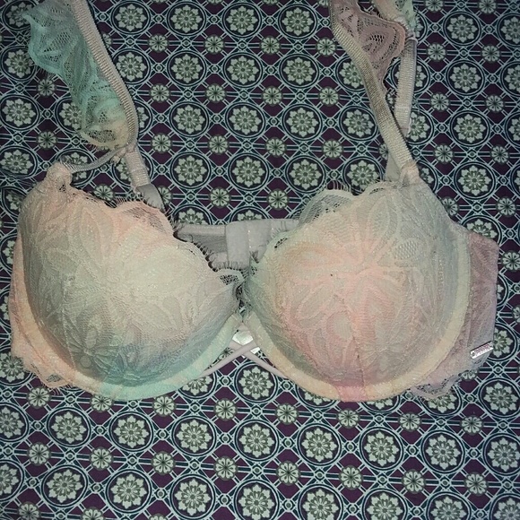 Bra - Picture 1 of 4